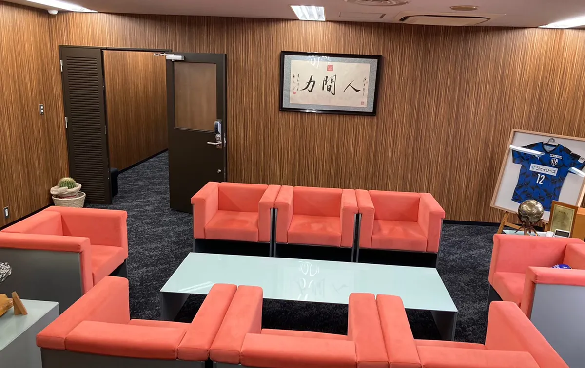 ジェイリース本社